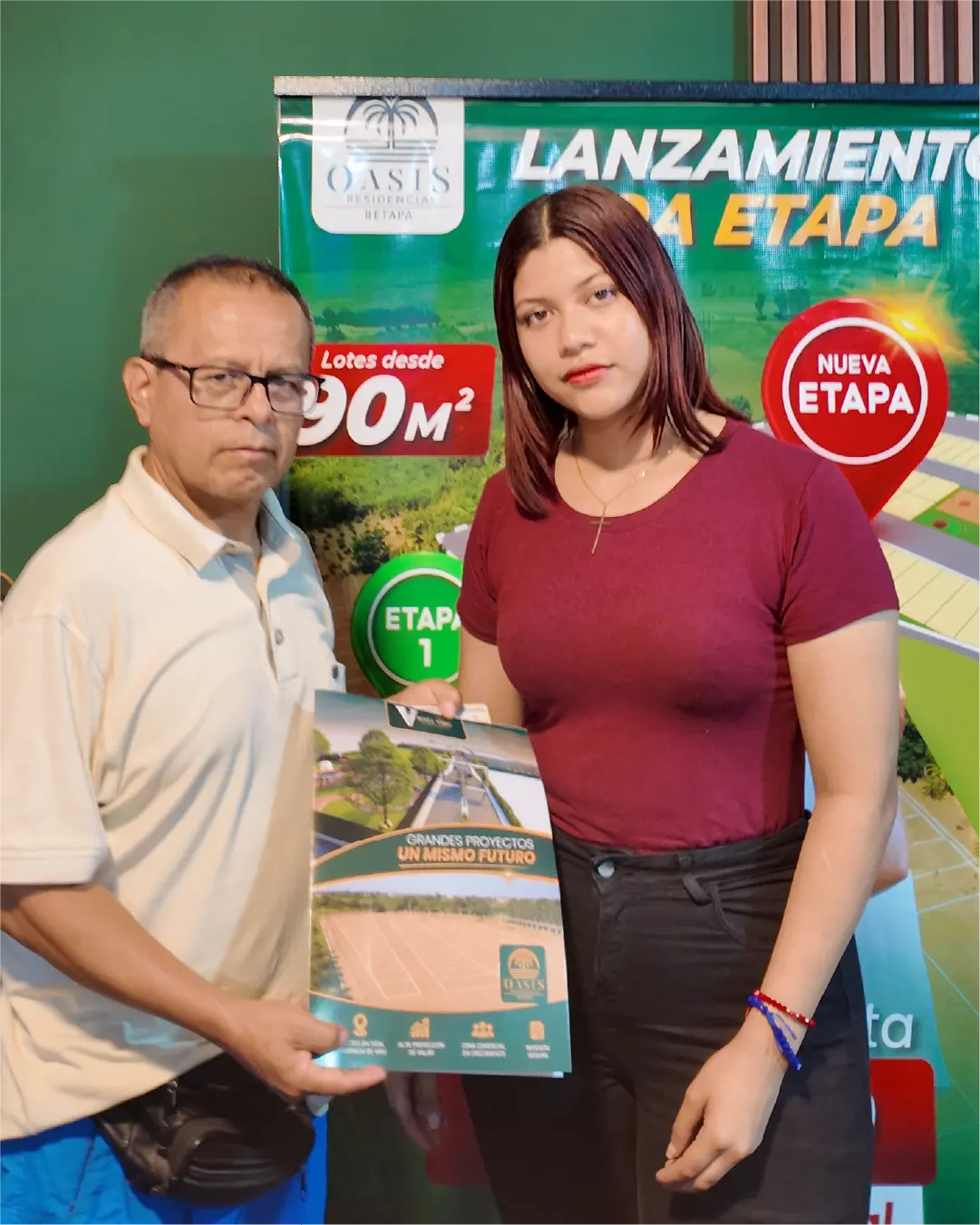 Cliente con su documento